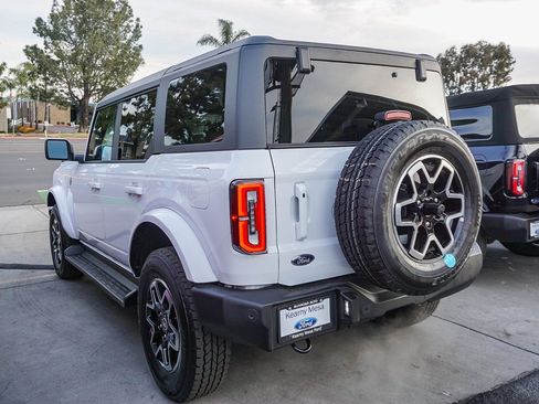 New 2025 Ford Bronco Outer Banks image 4