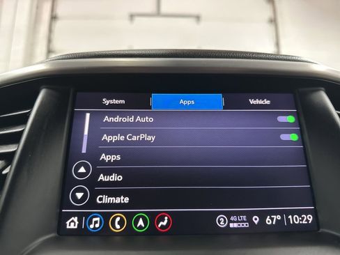 Used 2023 GMC Acadia SLT image 31