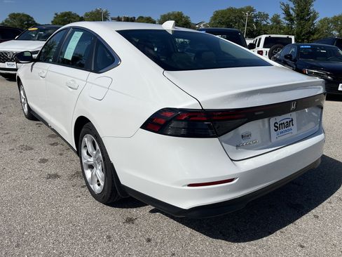 Used 2025 Honda Accord LX image 6