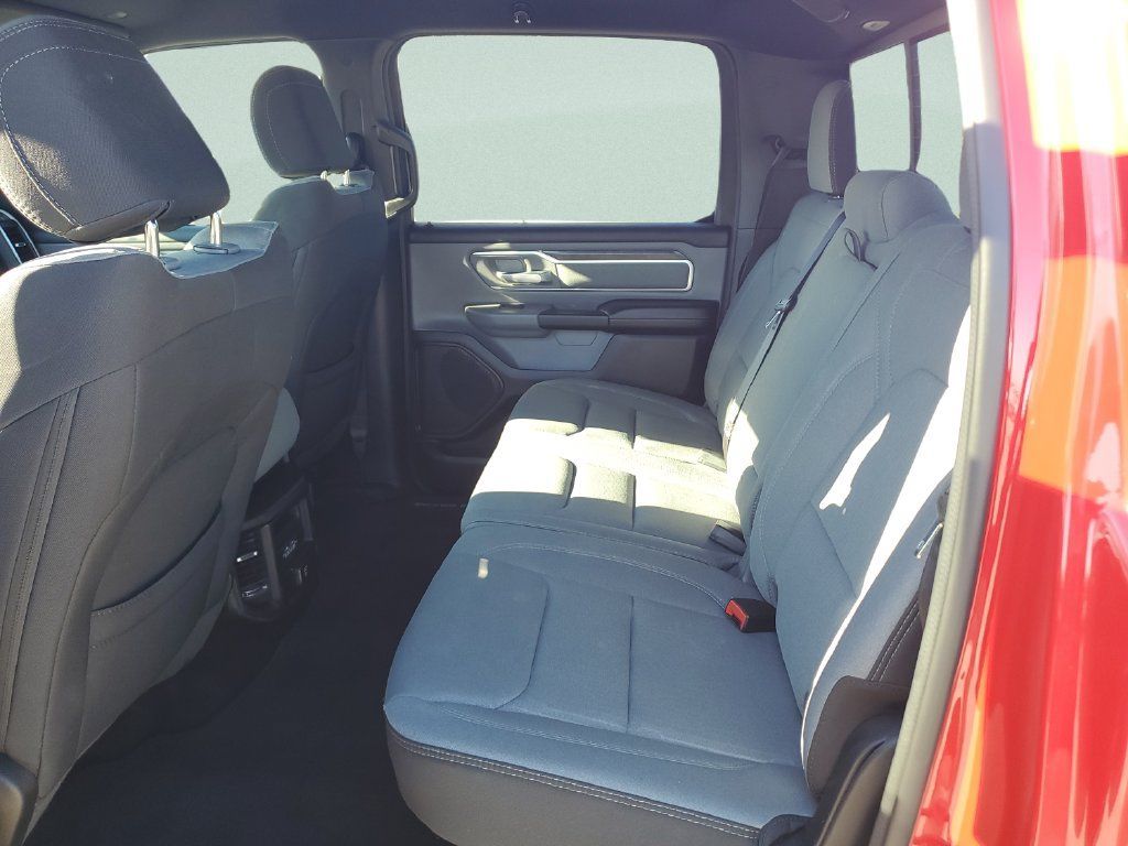 Used 2022 RAM 1500 Big Horn AWD/4WD image 11