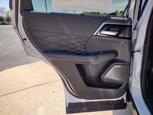 New 2026 Mitsubishi Outlander SEL Black Edition AWD/4WD image 33