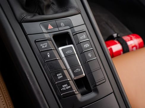 Used 2019 Porsche 911 Speedster RWD image 19