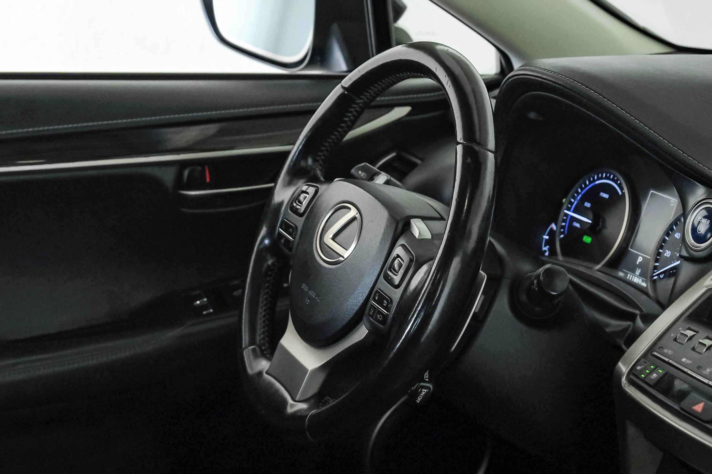 Used 2018 Lexus NX 300h AWD w/ Luxury Package image 13