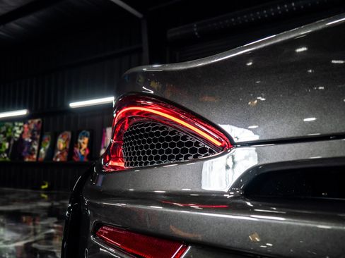 Used 2018 McLaren 570S Spider image 26