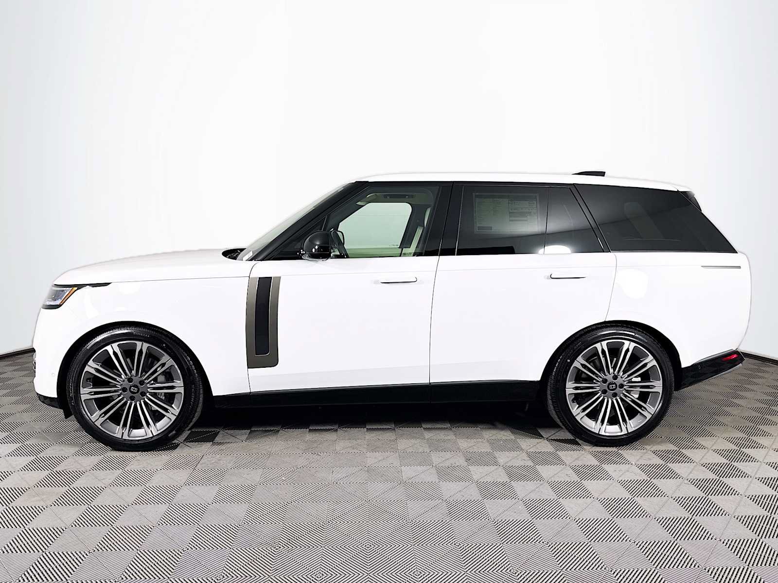New 2027 Land Rover Range Rover SE AWD/4WD image 8