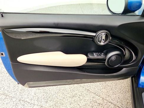 Used 2024 MINI Cooper SE w/ Signature Upholstery Package FWD image 11