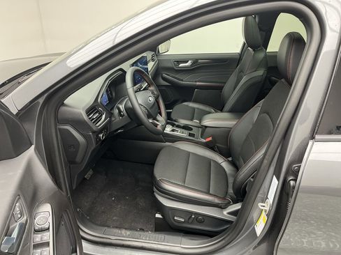 New 2026 Ford Escape ST-Line w/ Tech Pack #1 AWD/4WD image 3
