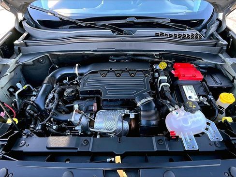 Used 2022 Jeep Renegade Latitude image 10