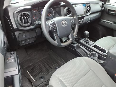 Used 2020 Toyota Tacoma SR image 15