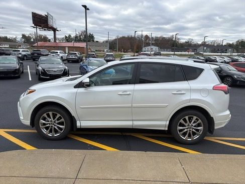 Used 2018 Toyota RAV4 Platinum image 3