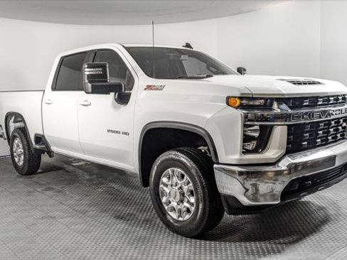 Used 2023 Chevrolet Silverado 2500 LT image 12