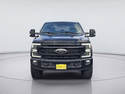 Certified 2022 Ford F250 Lariat w/ Tremor Off-Road Package AWD/4WD image 2