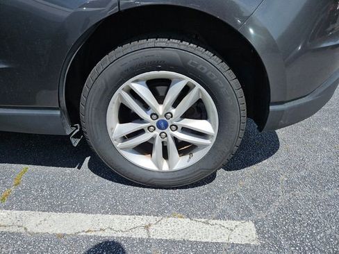 Used 2018 Ford Edge SEL w/ Equipment Group 201A image 10