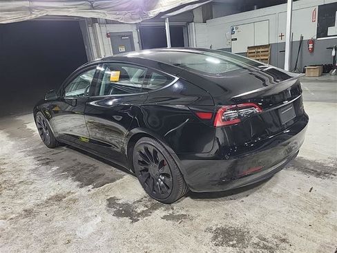 Used 2023 Tesla Model 3 Performance image 2