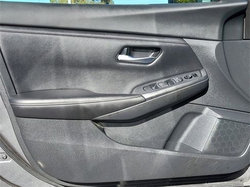 Used 2021 Nissan Sentra S image 21