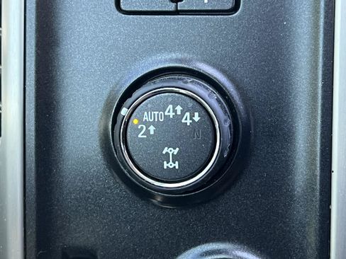 Used 2017 GMC Sierra 1500 SLE w/ SLE Value Package AWD/4WD image 21