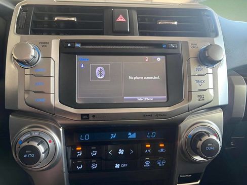 Used 2017 Toyota 4Runner Limited image 13