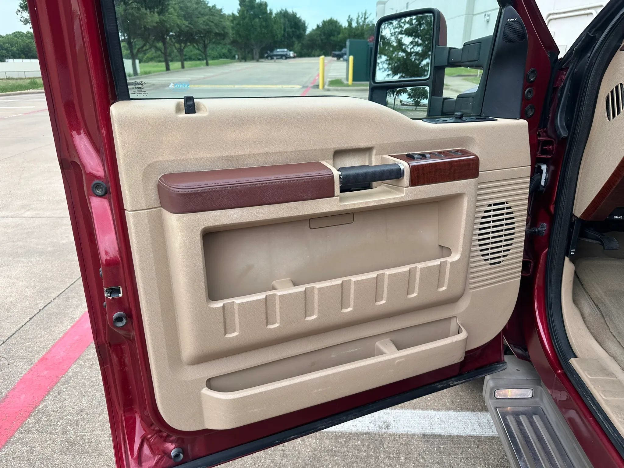 Used 2014 Ford F350 King Ranch AWD/4WD image 17