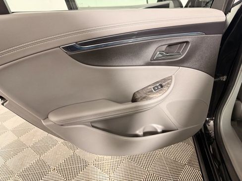 Used 2015 Chevrolet Impala LTZ image 27