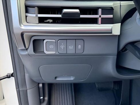New 2026 Hyundai Santa Fe SE AWD/4WD image 18