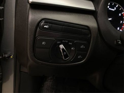 Used 2019 INFINITI QX50 Luxe w/ Navigation Package image 23