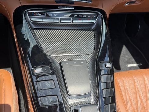 Used 2020 Mercedes-Benz AMG GT R image 26