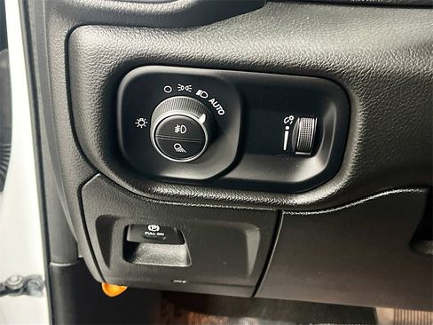 Used 2024 RAM 1500 Big Horn image 10