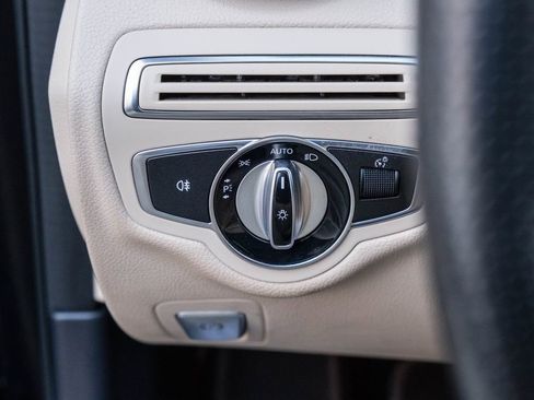 Used 2015 Mercedes-Benz C 300 Sedan image 21