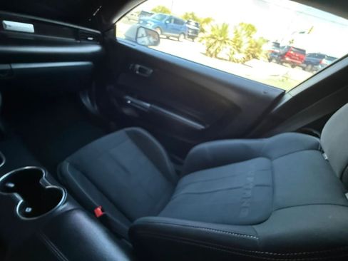 Used 2021 Ford Mustang Coupe RWD image 43