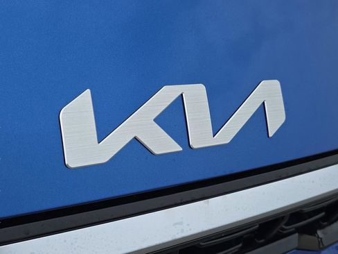 New 2025 Kia K4 GT-Line image 4