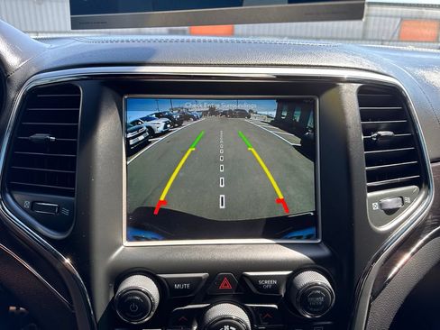 Used 2018 Jeep Grand Cherokee High Altitude AWD/4WD image 20