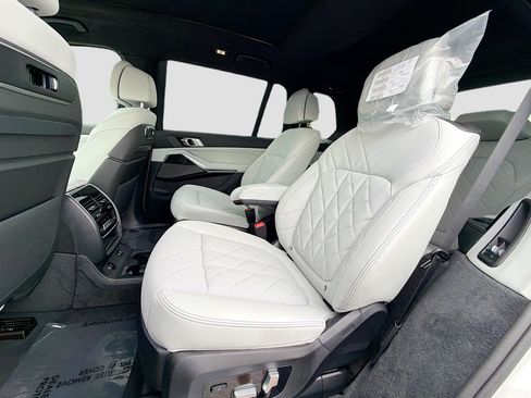 New 2027 BMW X7 xDrive40i w/ M Sport Package AWD/4WD image 22
