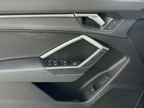 Certified 2024 Audi Q3 2.0T Premium w/ Convenience Package AWD/4WD image 16