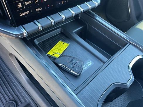 Used 2025 GMC Acadia AT4 w/ LPO, Floor Liner Package image 10