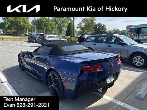 Used 2019 Chevrolet Corvette Stingray Convertible w/ Carbon Flash Badge Package image 8