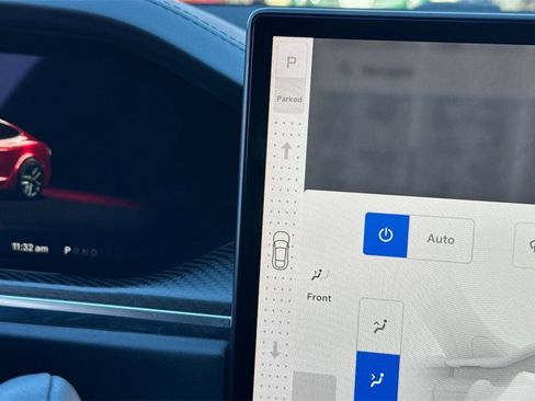 Used 2022 Tesla Model S Plaid image 21