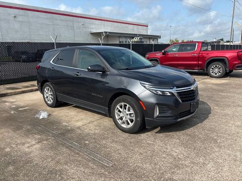 Used 2023 Chevrolet Equinox LT FWD image 3