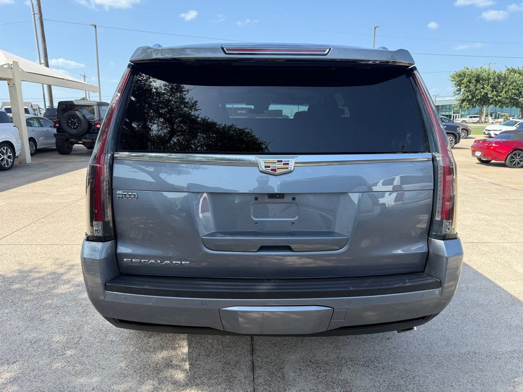 Used 2020 Cadillac Escalade Premium Luxury RWD image 6
