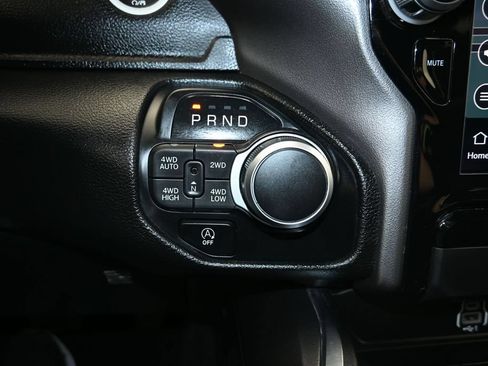 Used 2025 RAM 1500 Big Horn AWD/4WD image 18