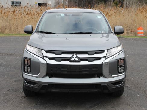 Used 2024 Mitsubishi Outlander Sport ES image 2
