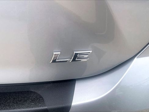 Used 2025 Toyota Camry LE w/ Convenience Package FWD image 10