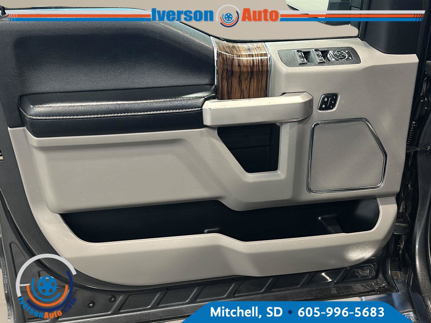 Used 2020 Ford F150 Lariat w/ Equipment Group 502A Luxury AWD/4WD image 13
