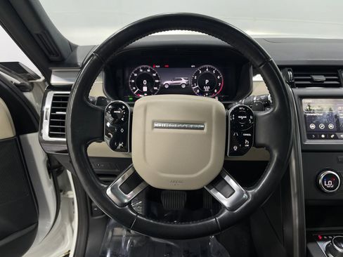 Used 2020 Land Rover Discovery Landmark AWD/4WD image 22