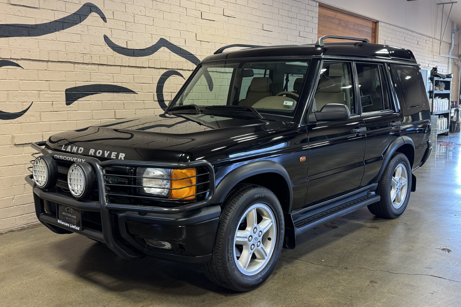 Used 2000 Land Rover Discovery AWD/4WD image 10