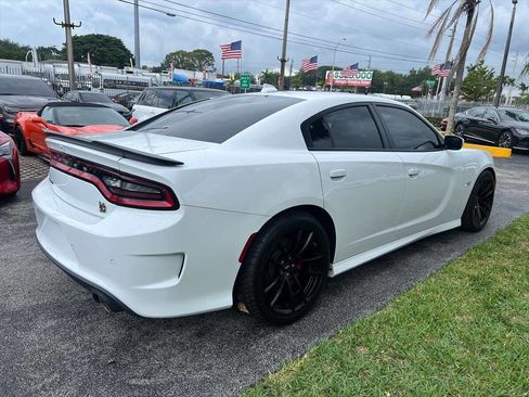Used 2022 Dodge Charger Scat Pack w/ Dynamics Package image 7