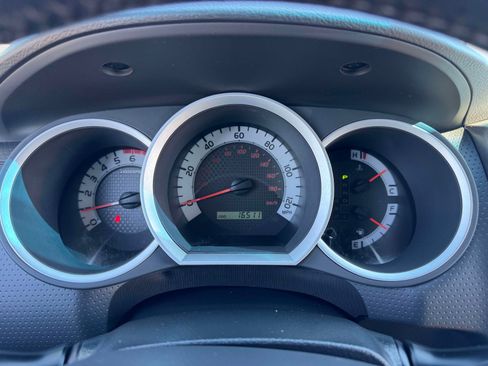 Used 2015 Toyota Tacoma PreRunner w/ SR5 Package RWD image 27