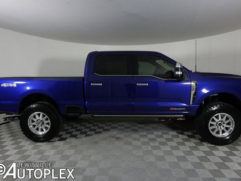 Used 2026 Ford F250 Platinum w/ Platinum Plus Package image 4