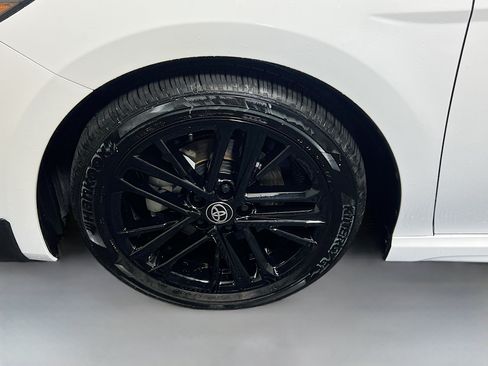 Used 2026 Toyota Camry SE w/ Convenience Package FWD image 13