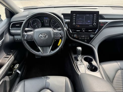 Used 2024 Toyota Camry SE FWD image 15