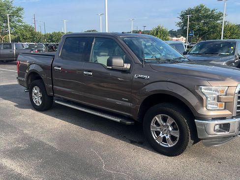 Used 2016 Ford F150 XLT w/ Equipment Group 302A Luxury AWD/4WD image 2